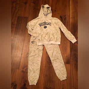 Pokémon Matching Track suit 10/12 years